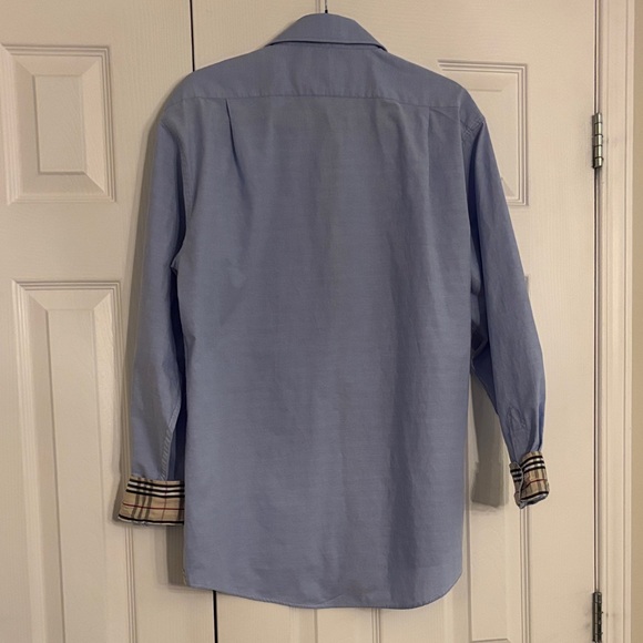 Burberry | XXL | Light Blue Button-Up Shirt with Plaid Cuffs - Picture 7 of 8